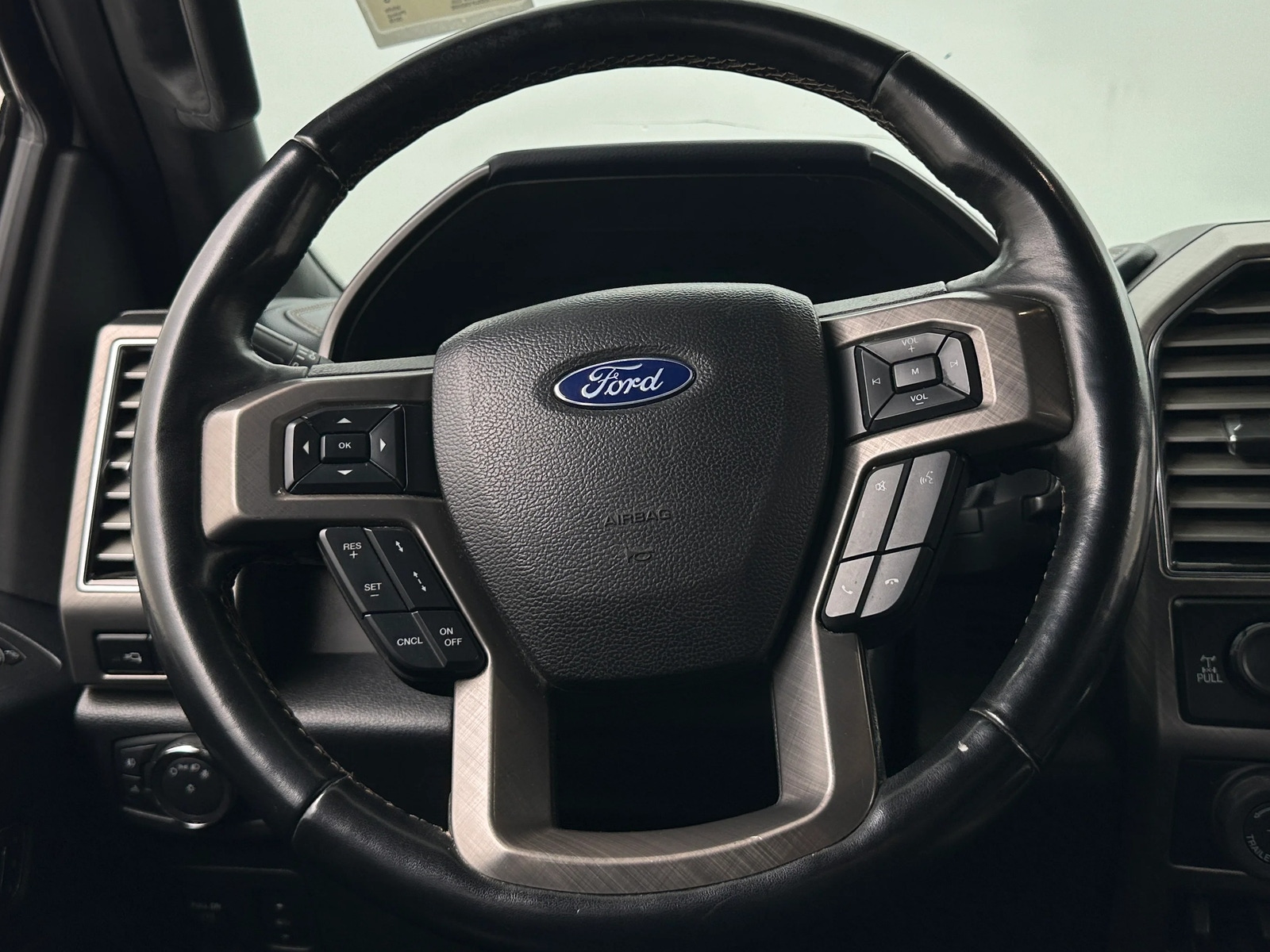 Thumbnail: 2018 Ford Econoline - 4