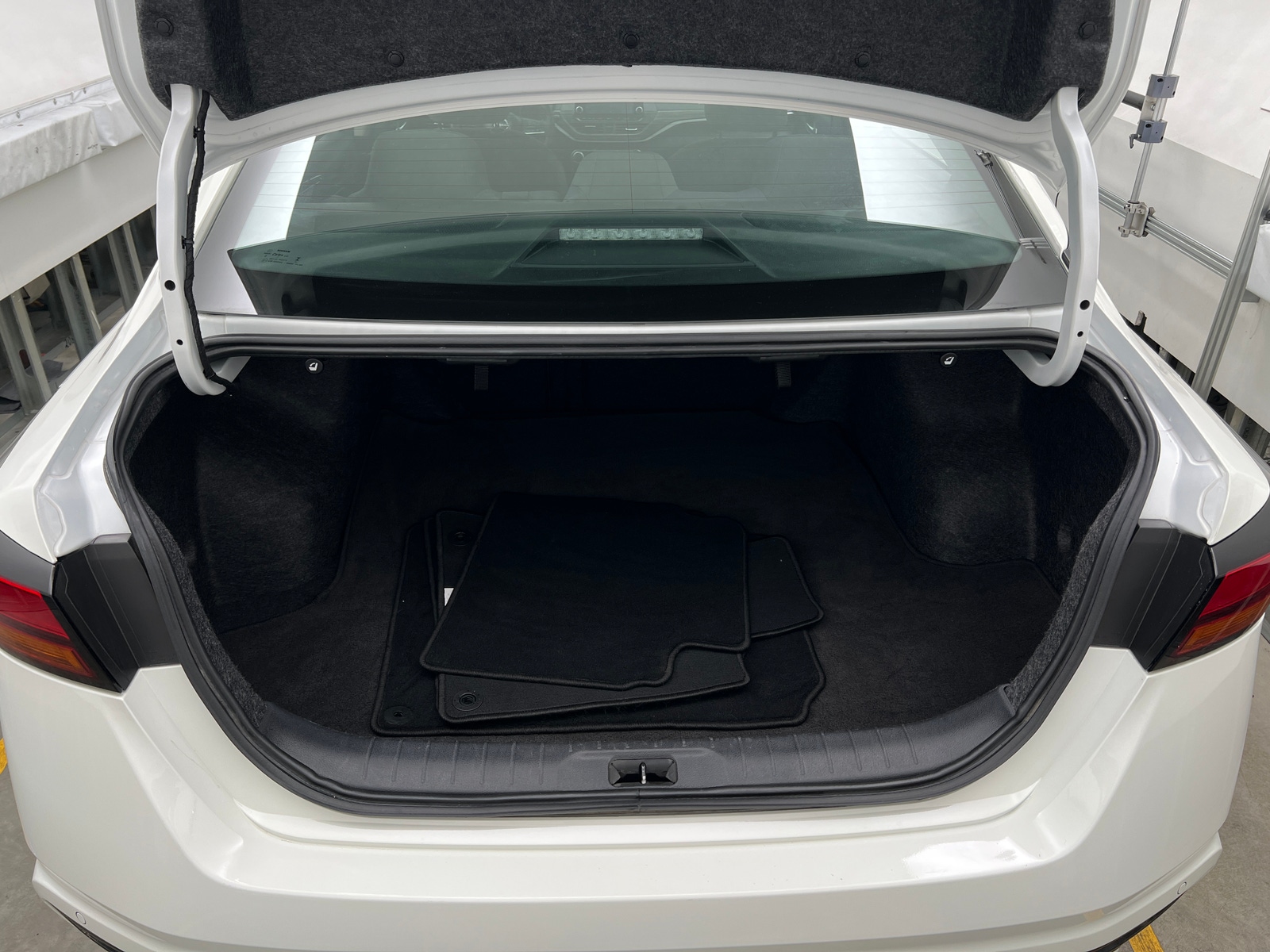 Thumbnail: 2025 Nissan Altima - 7