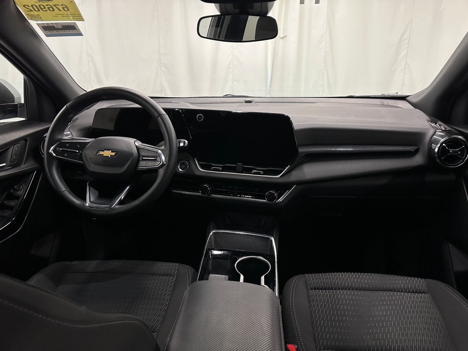 Thumbnail: 2025 Chevrolet Equinox - 3