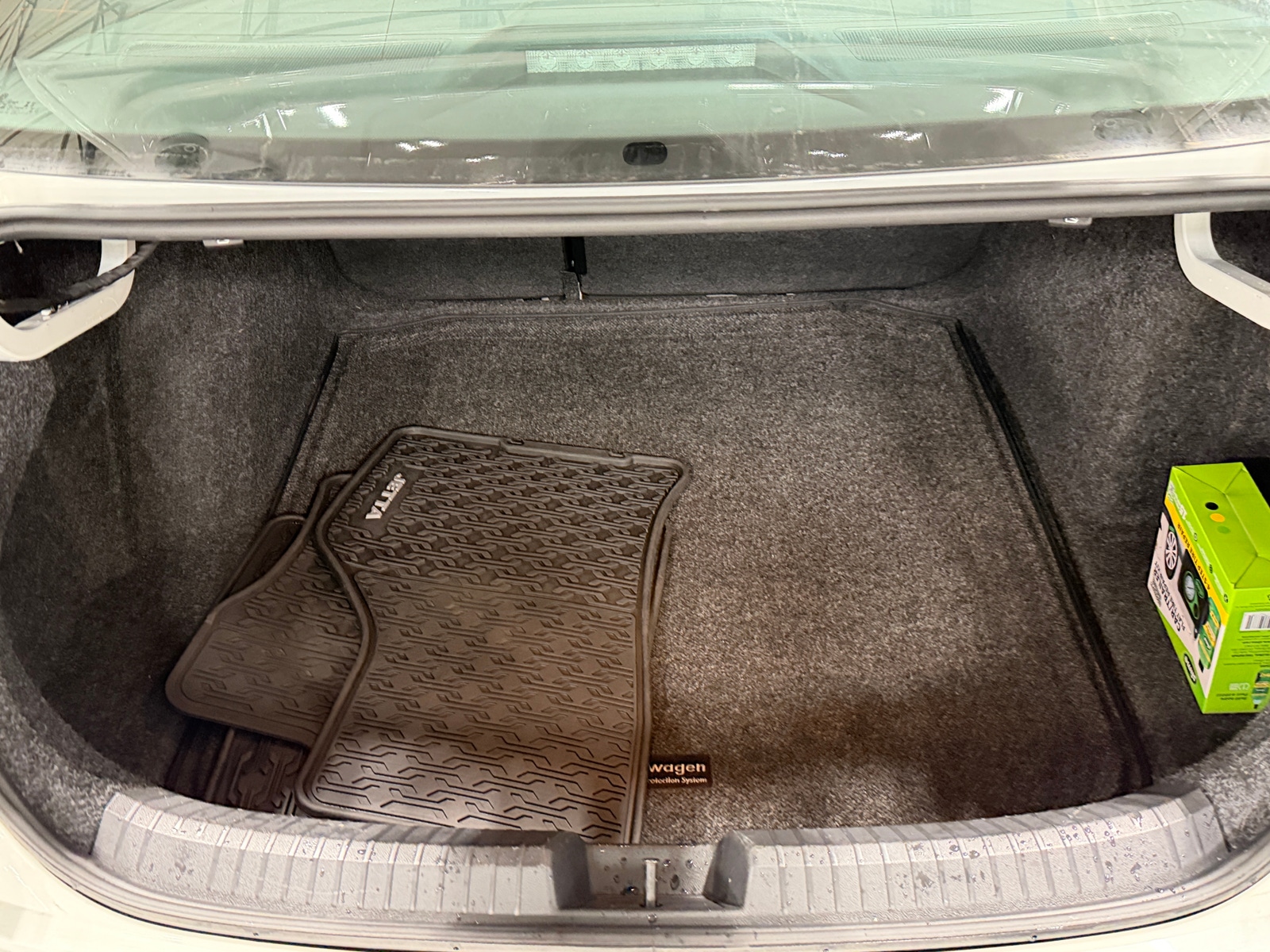 Thumbnail: 2024 Volkswagen Jetta - 7