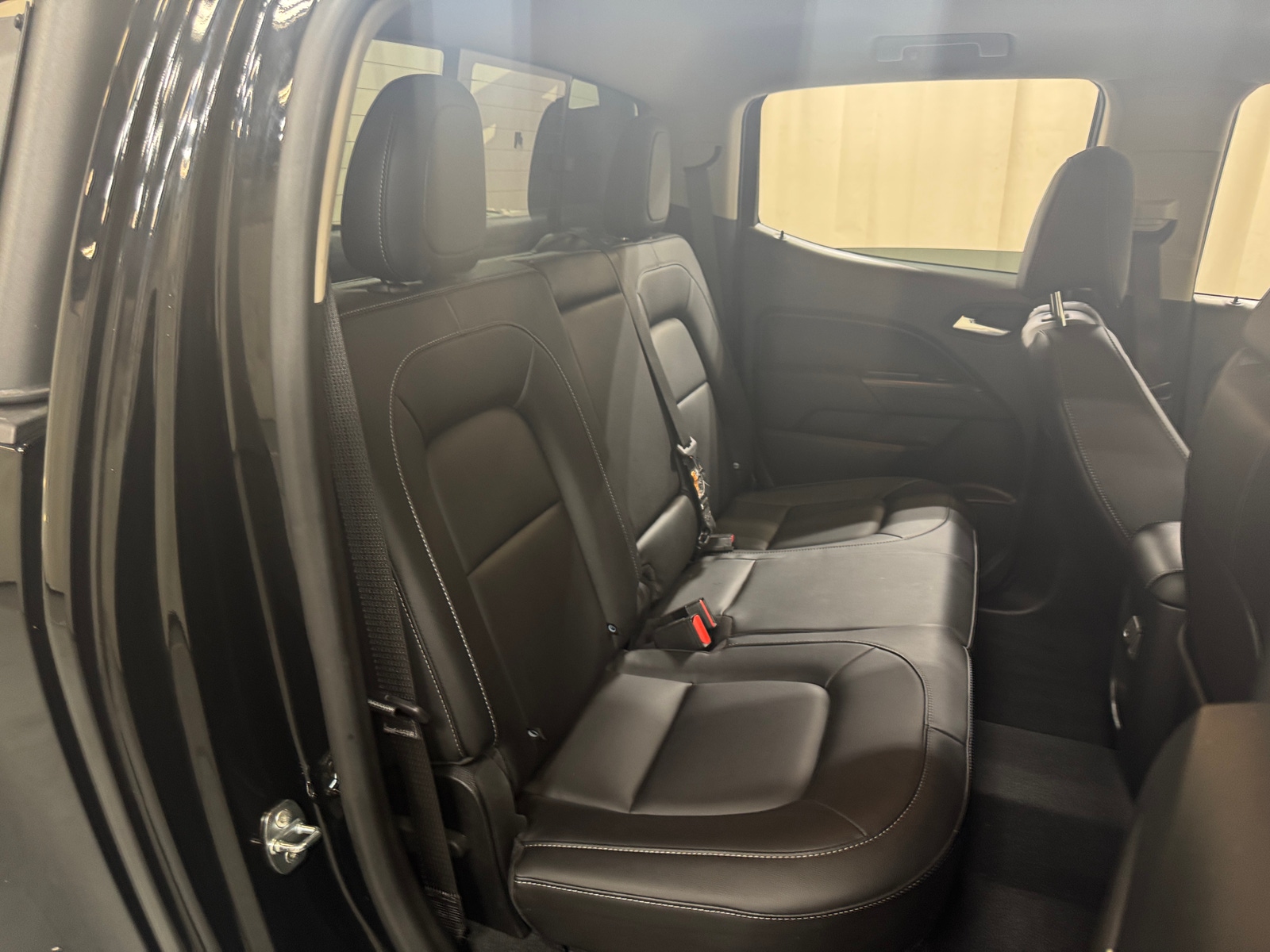 Thumbnail: 2022 Chevrolet Colorado - 5