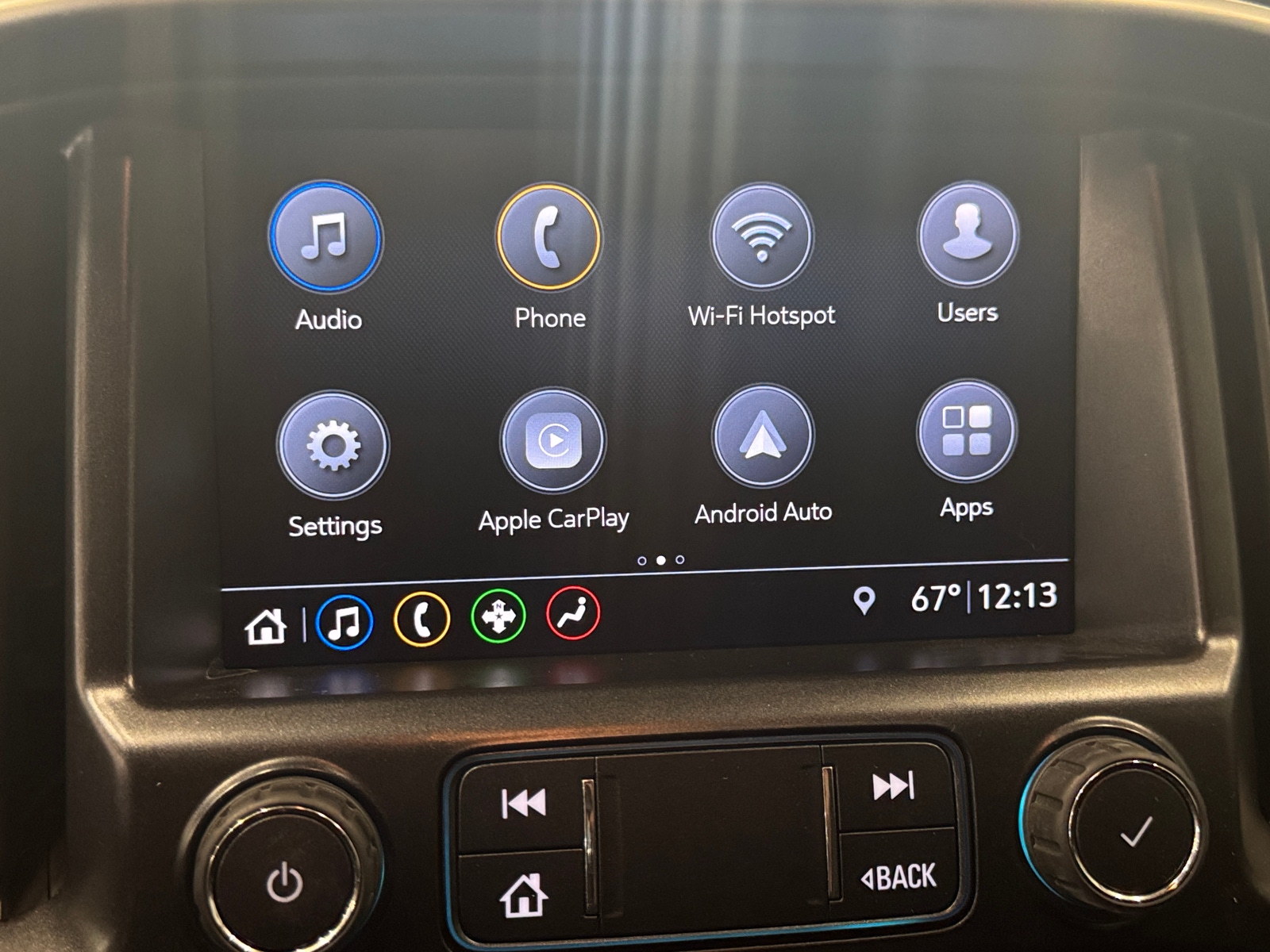 Thumbnail: 2022 Chevrolet Colorado - 3