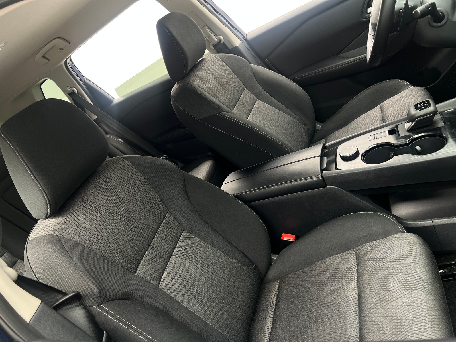 Thumbnail: 2025 Nissan Rogue - 2
