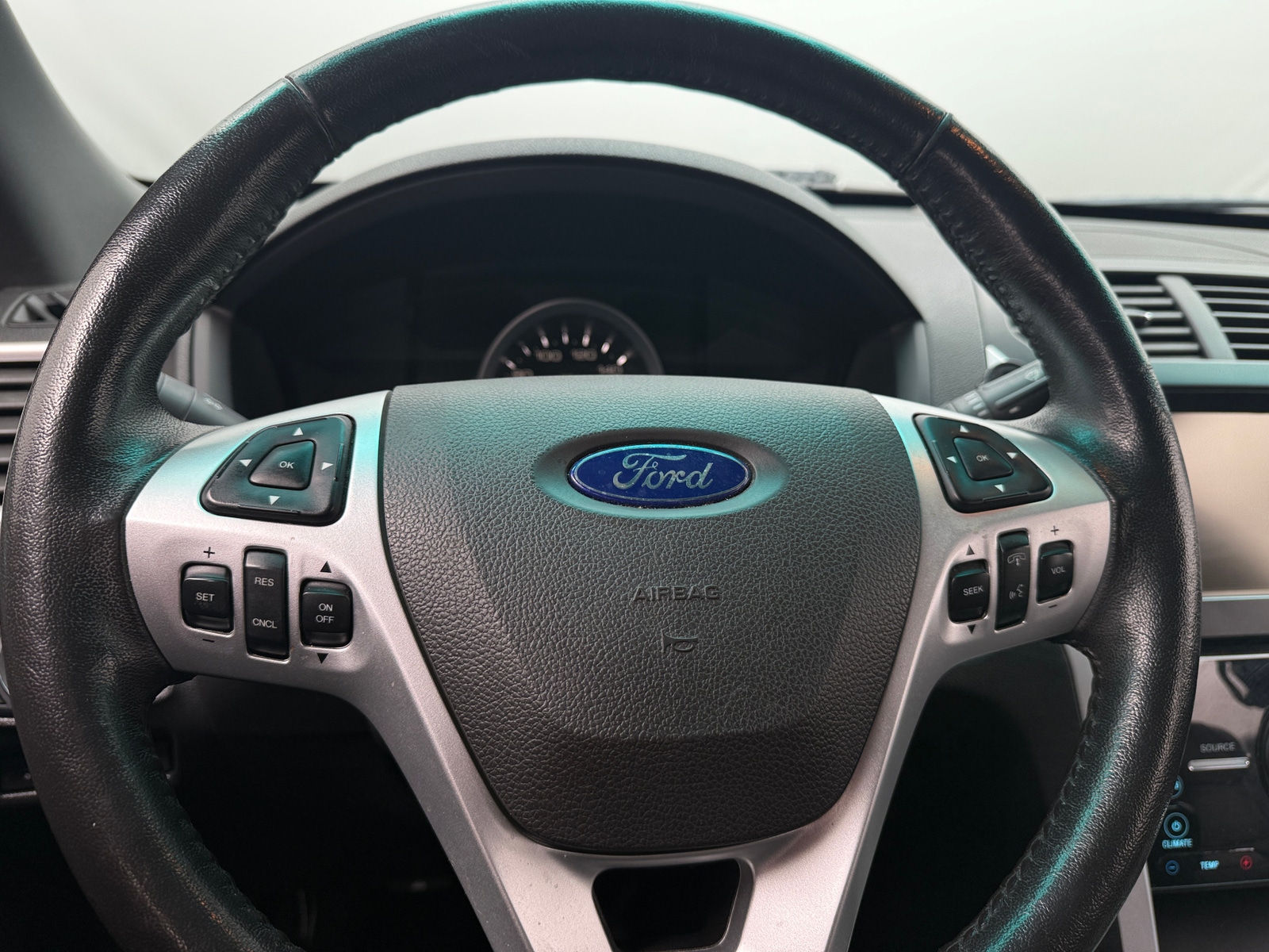 Thumbnail: 2014 Ford Explorer - 4