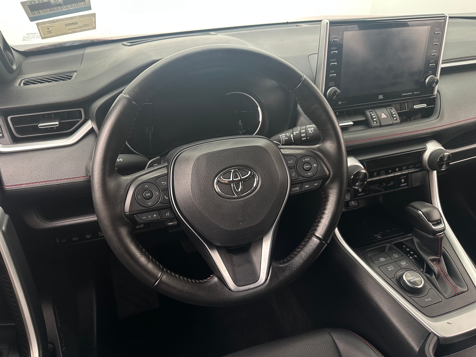 Thumbnail: 2021 Toyota RAV4 - 4