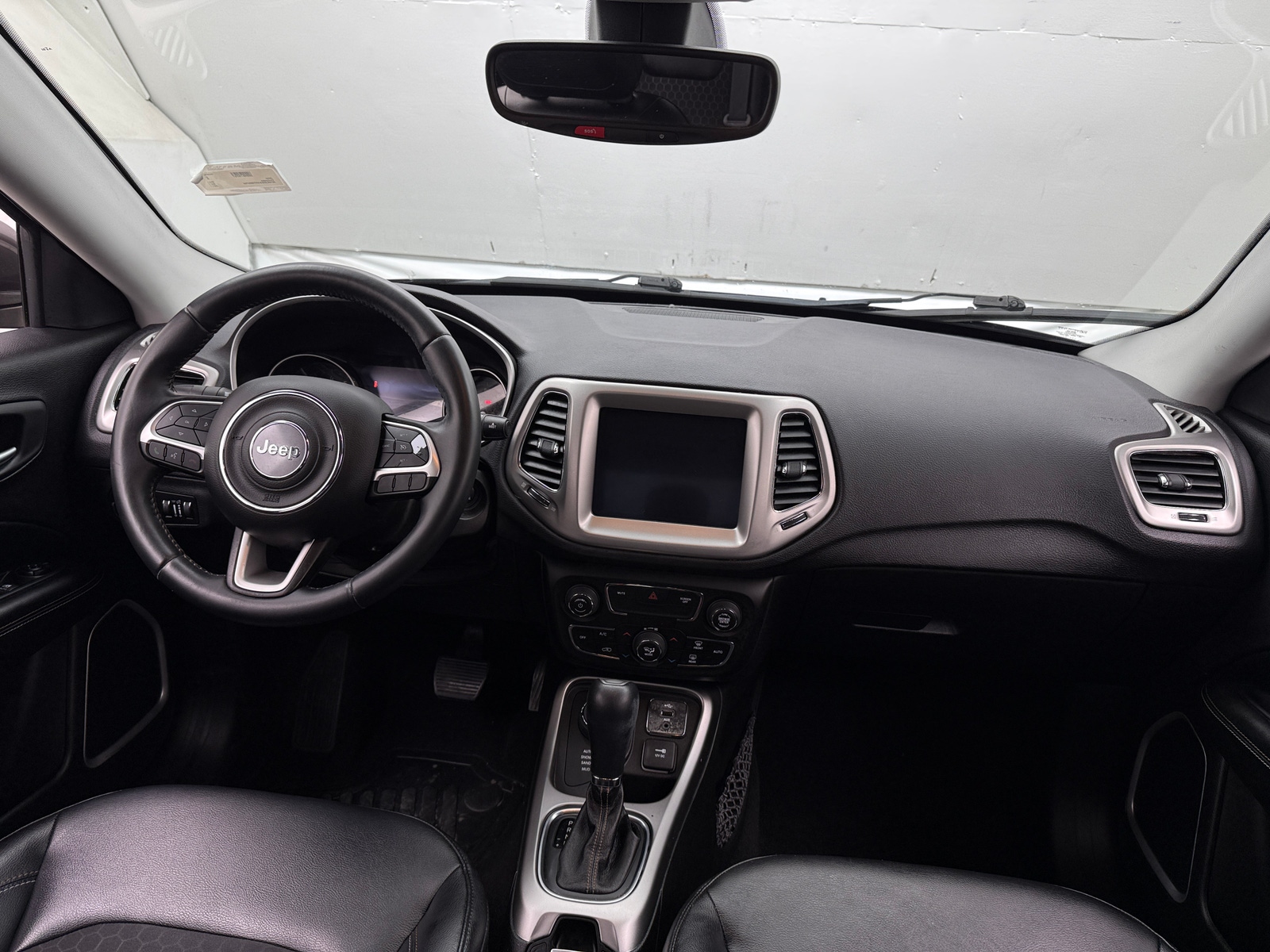 Thumbnail: 2017 Jeep Compass - 3