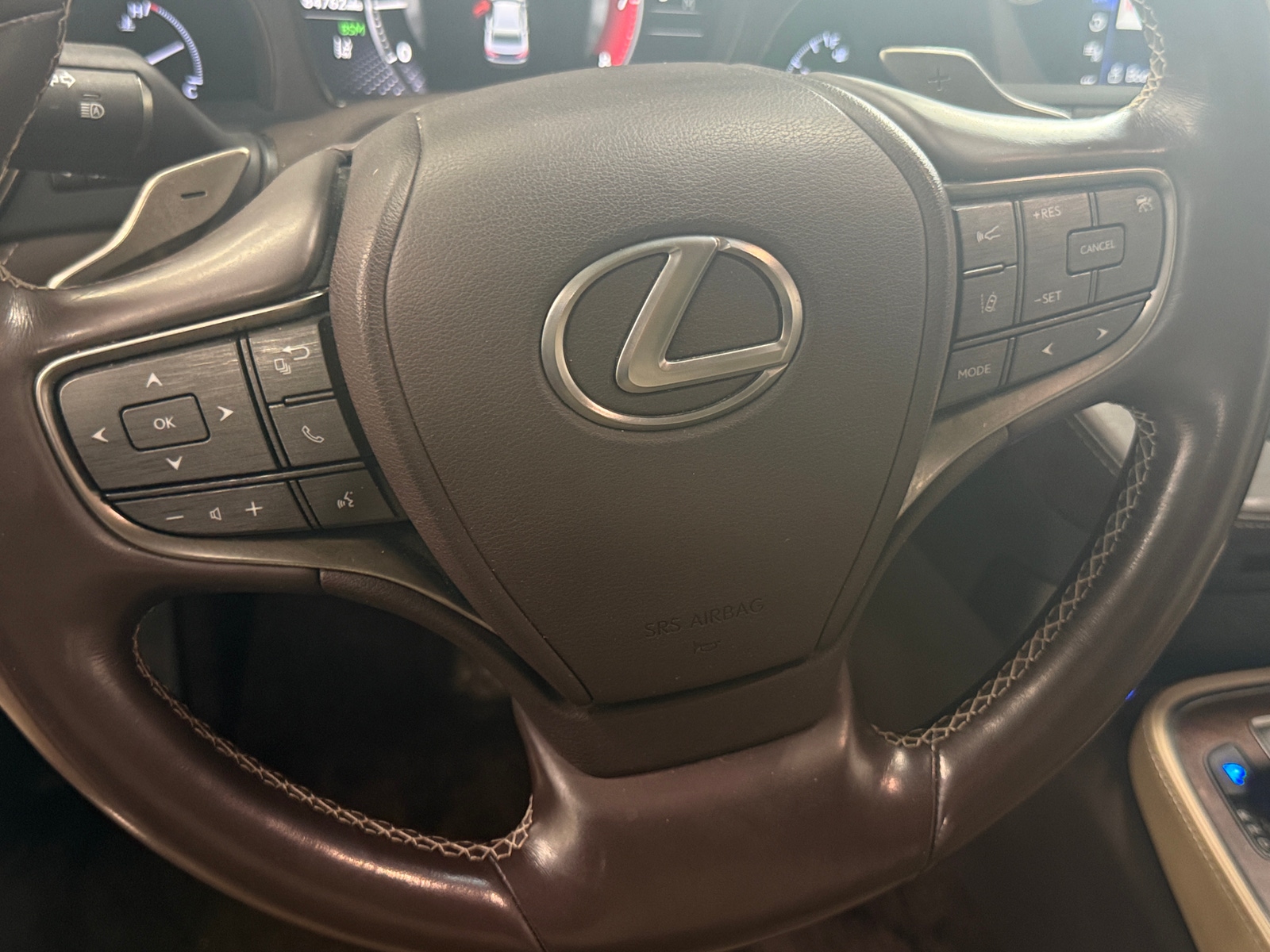 Thumbnail: 2019 Lexus LS - 4