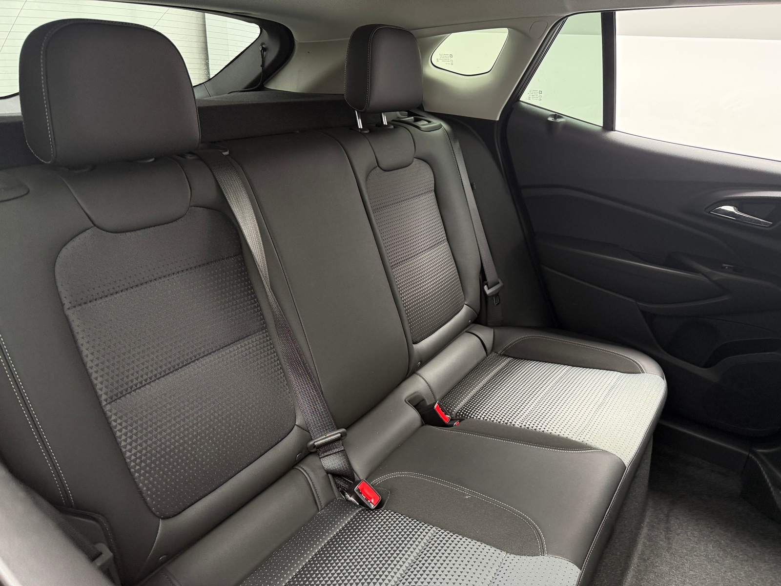 Thumbnail: 2025 Chevrolet Trax - 6