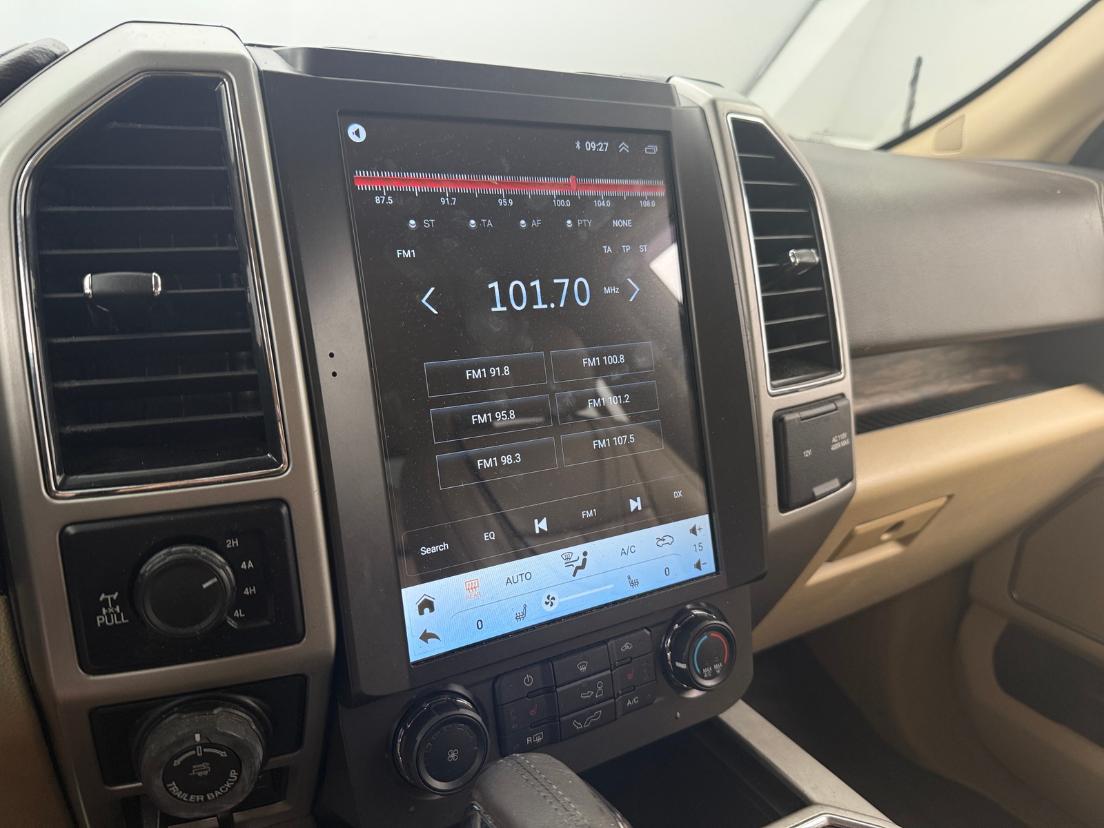 Thumbnail: 2018 Ford Econoline - 3