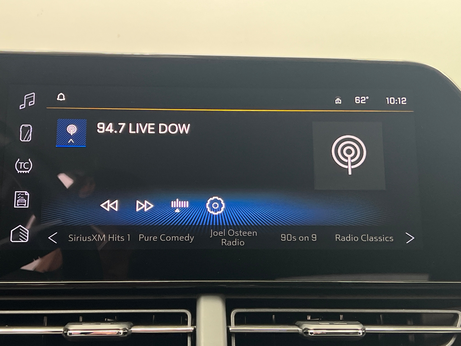 Thumbnail: 2025 Chevrolet Trax - 4