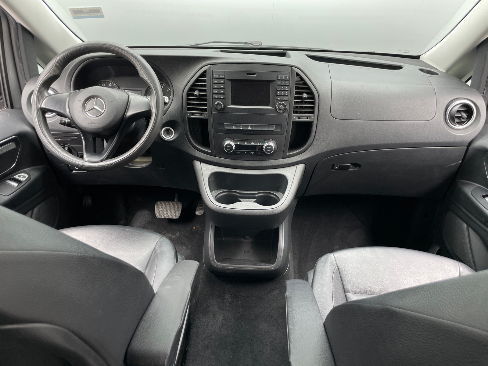 Thumbnail: 2016 Mercedes-Benz Metris - 3