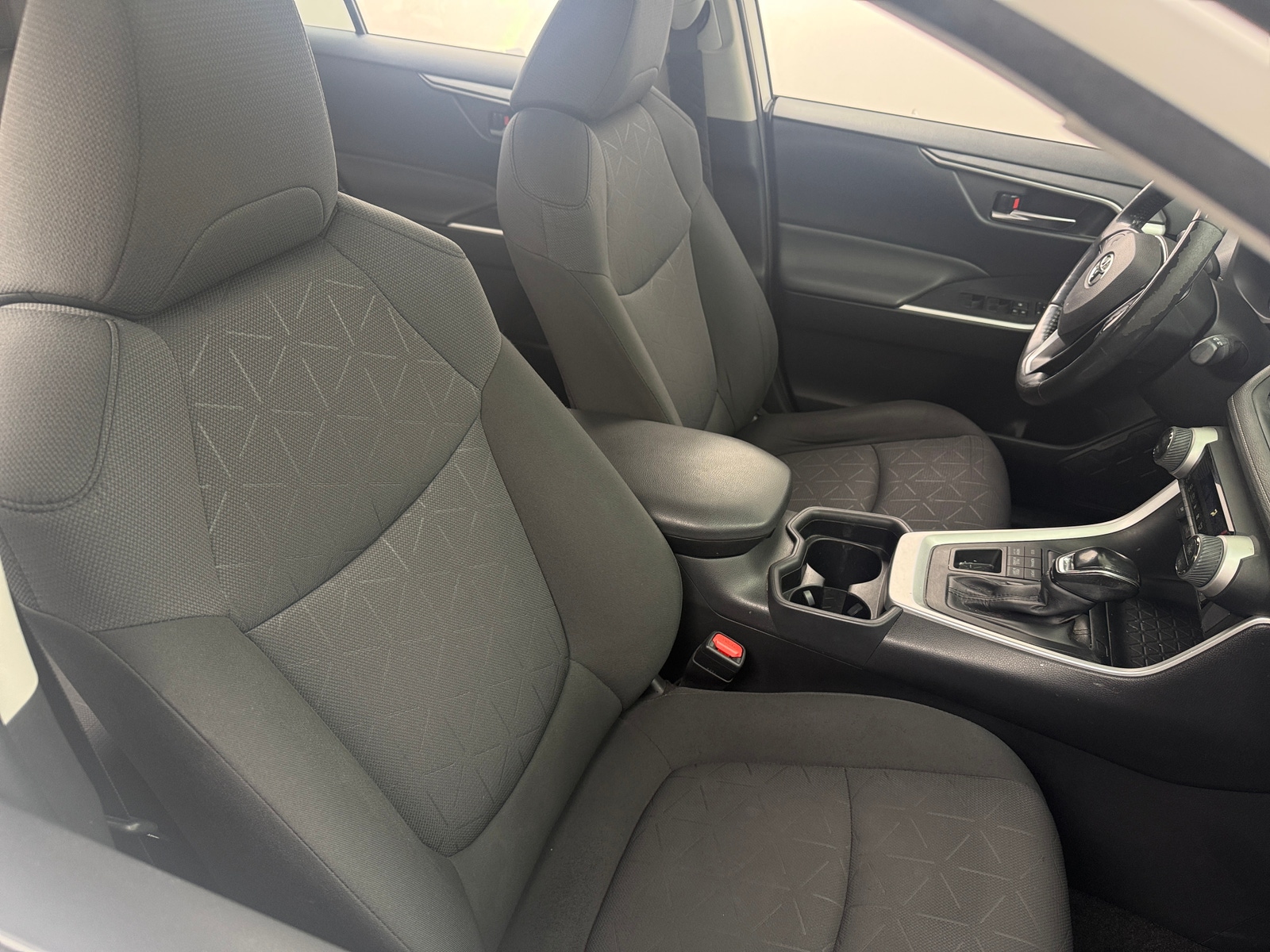 Thumbnail: 2019 Toyota RAV4 - 2