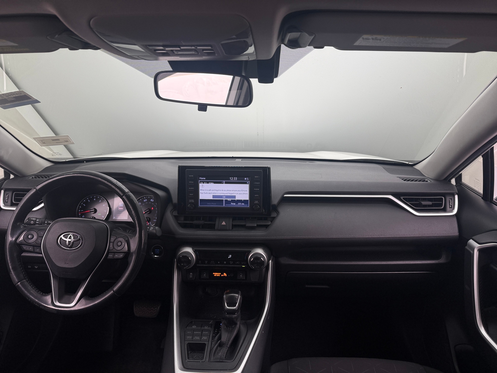 Thumbnail: 2019 Toyota RAV4 - 3