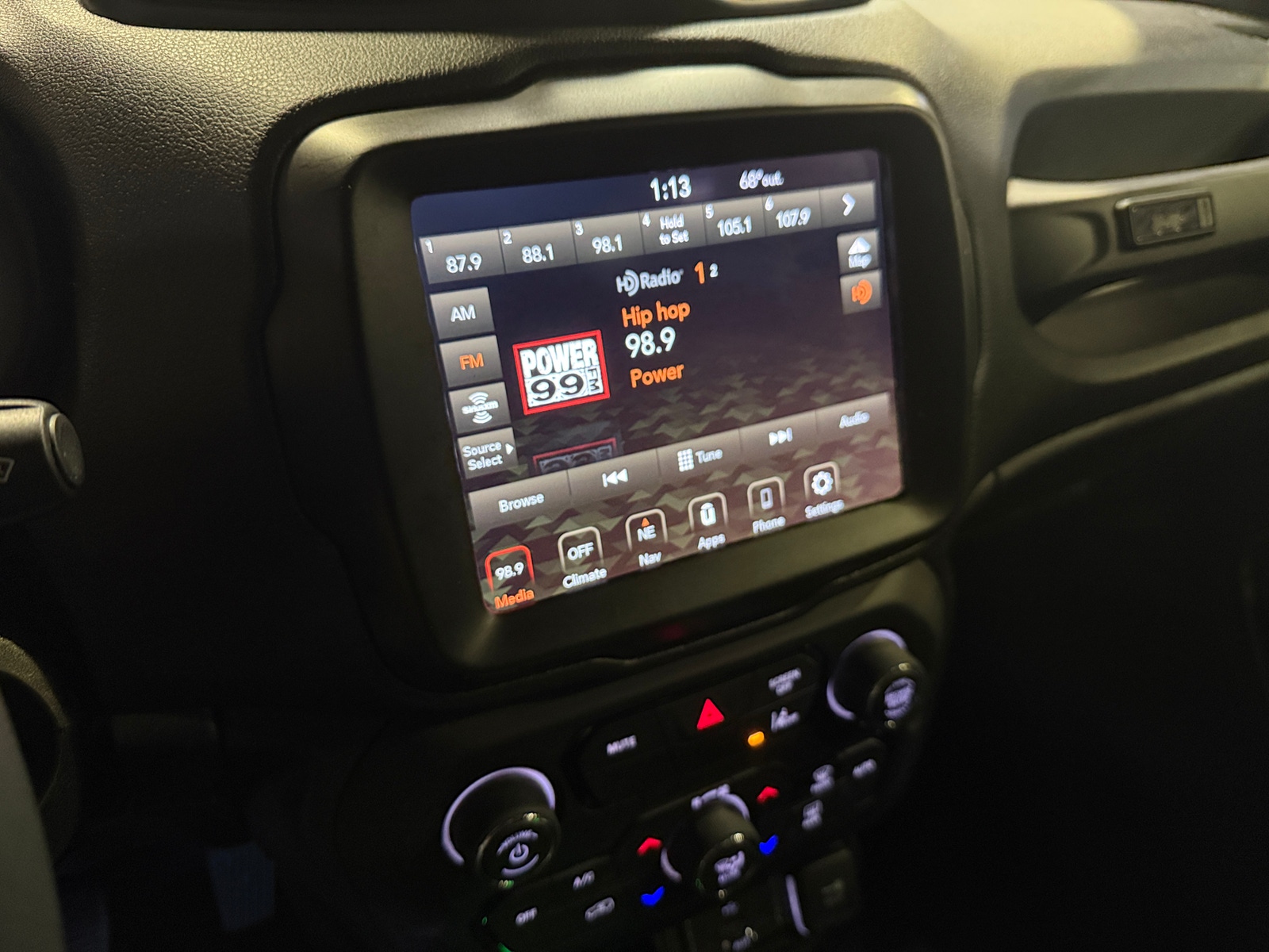 Thumbnail: 2021 Jeep Renegade - 4