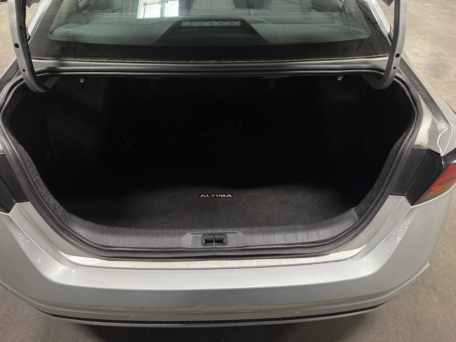 Thumbnail: 2023 Nissan Altima - 7