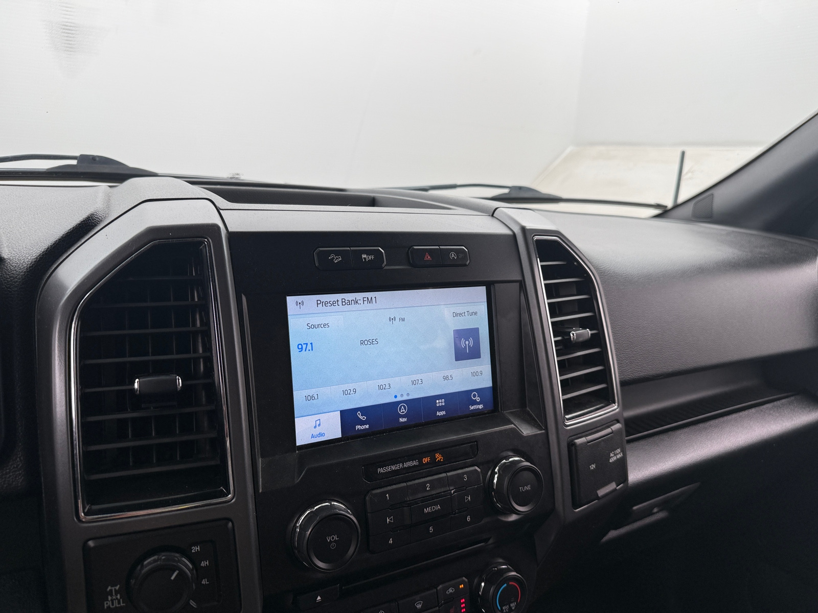 Thumbnail: 2018 Ford Econoline - 4