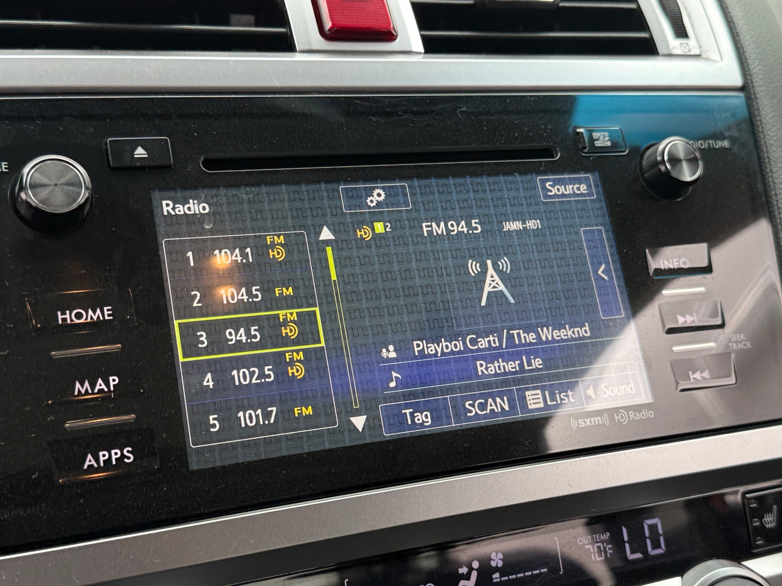 Thumbnail: 2015 Subaru Legacy - 4