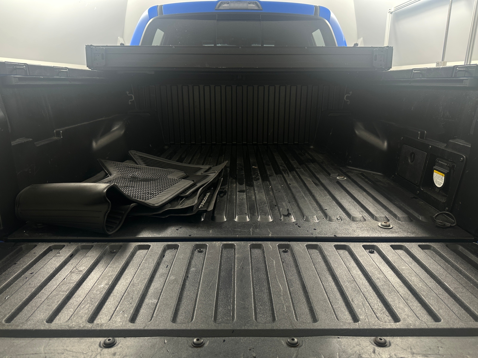 Thumbnail: 2020 Toyota Tacoma - 7