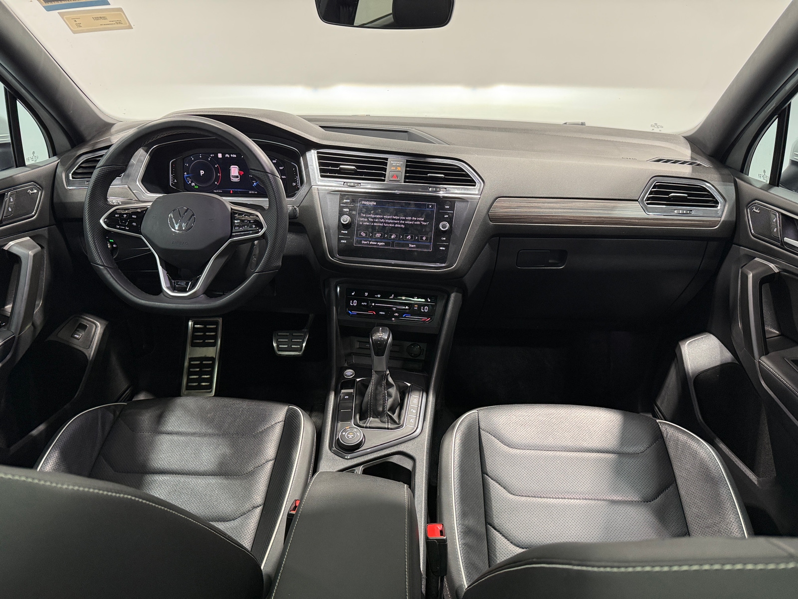 Thumbnail: 2024 Volkswagen Tiguan - 3