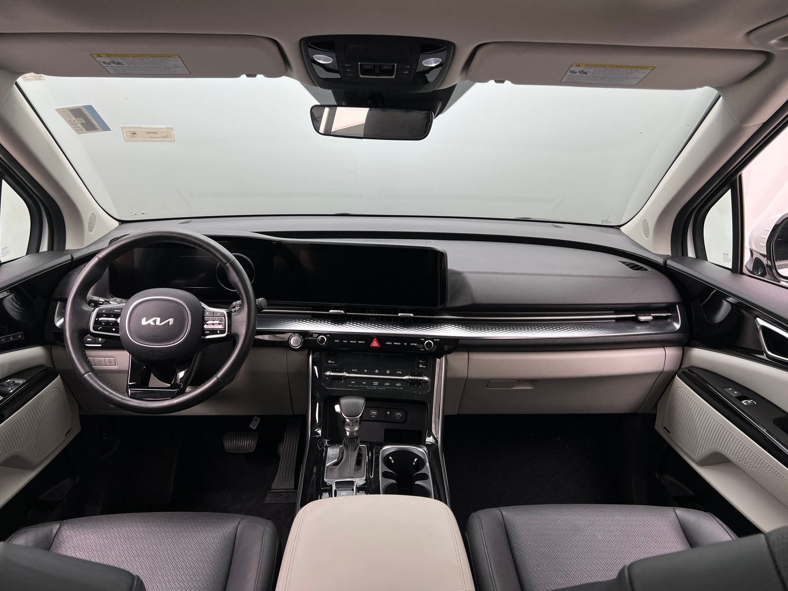 Thumbnail: 2022 Kia Carnival - 2