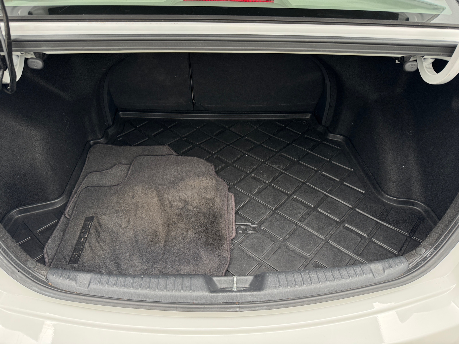 Thumbnail: 2012 Kia Forte - 7