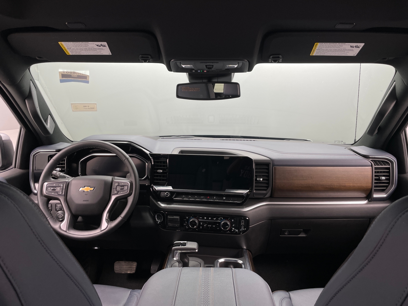 Thumbnail: 2026 Chevrolet Silverado 1500 - 3