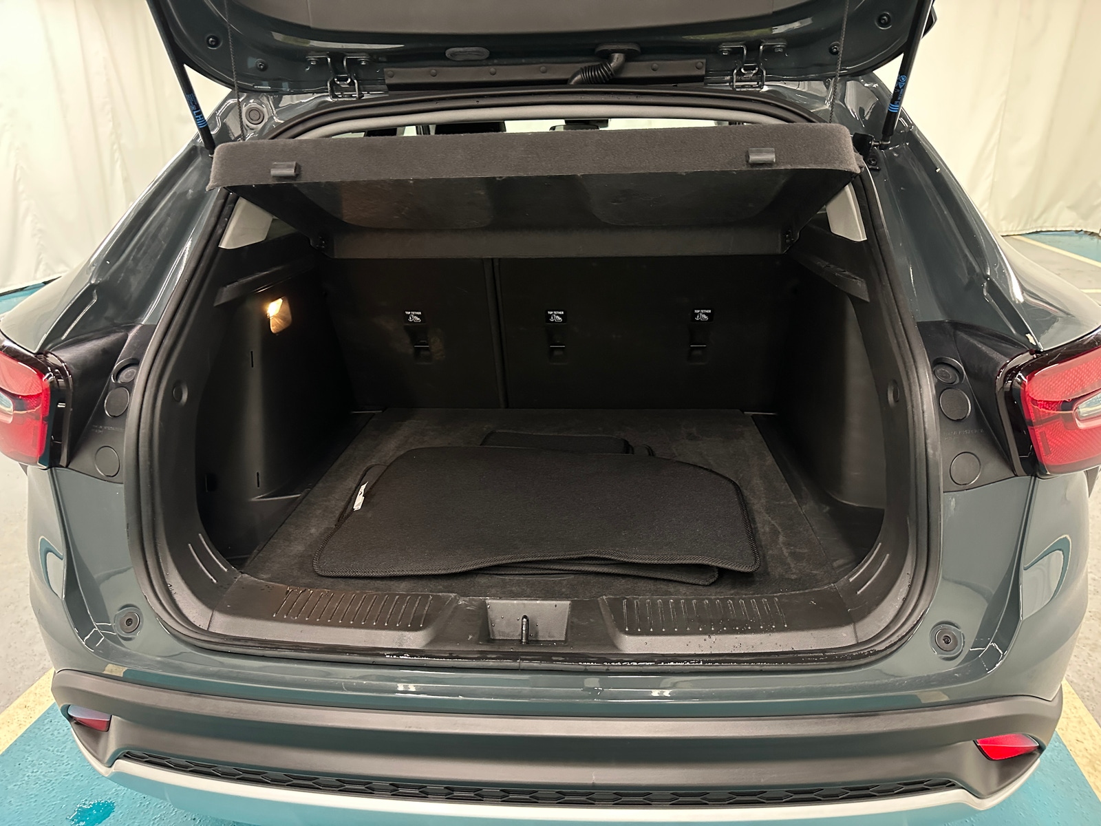 Thumbnail: 2025 Chevrolet Trax - 7