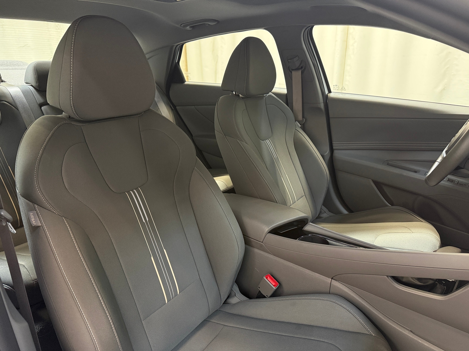 Thumbnail: 2025 Hyundai Elantra - 2