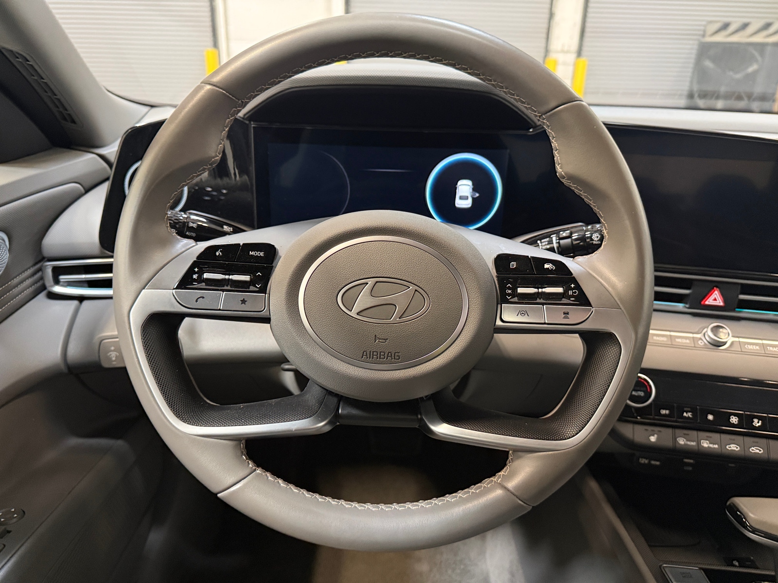 Thumbnail: 2025 Hyundai Elantra - 5