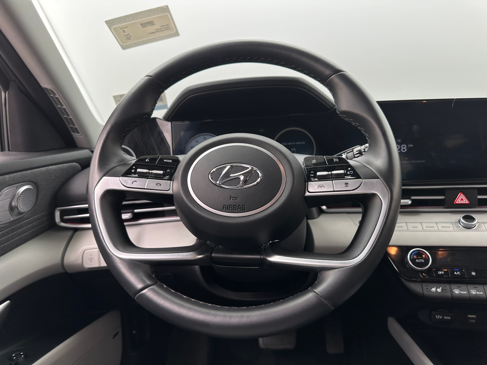 Thumbnail: 2023 Hyundai Elantra - 4