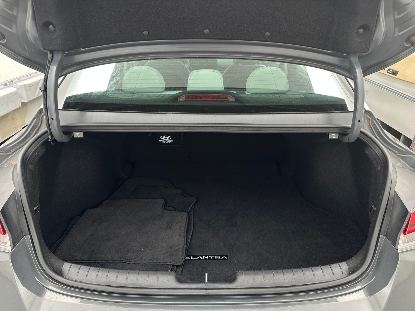 Thumbnail: 2023 Hyundai Elantra - 6