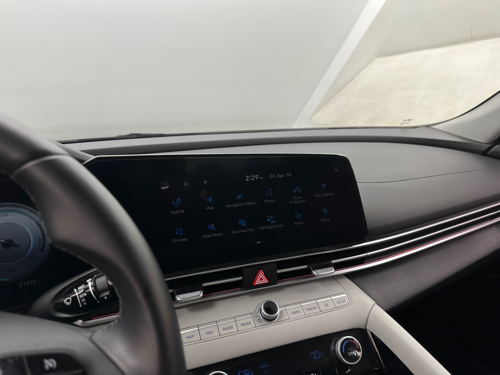 Thumbnail: 2023 Hyundai Elantra - 3