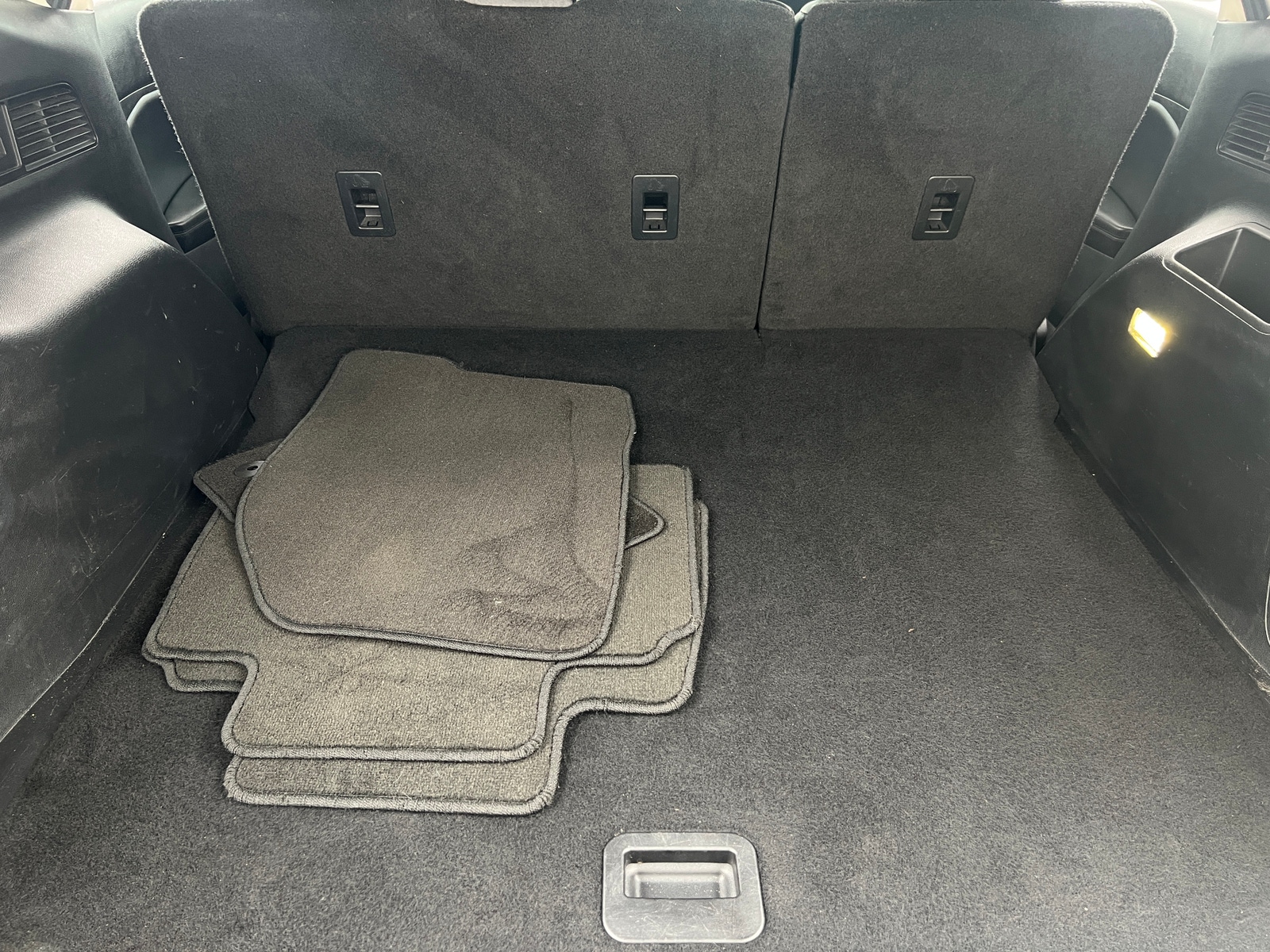 Thumbnail: 2015 Ford Edge - 6