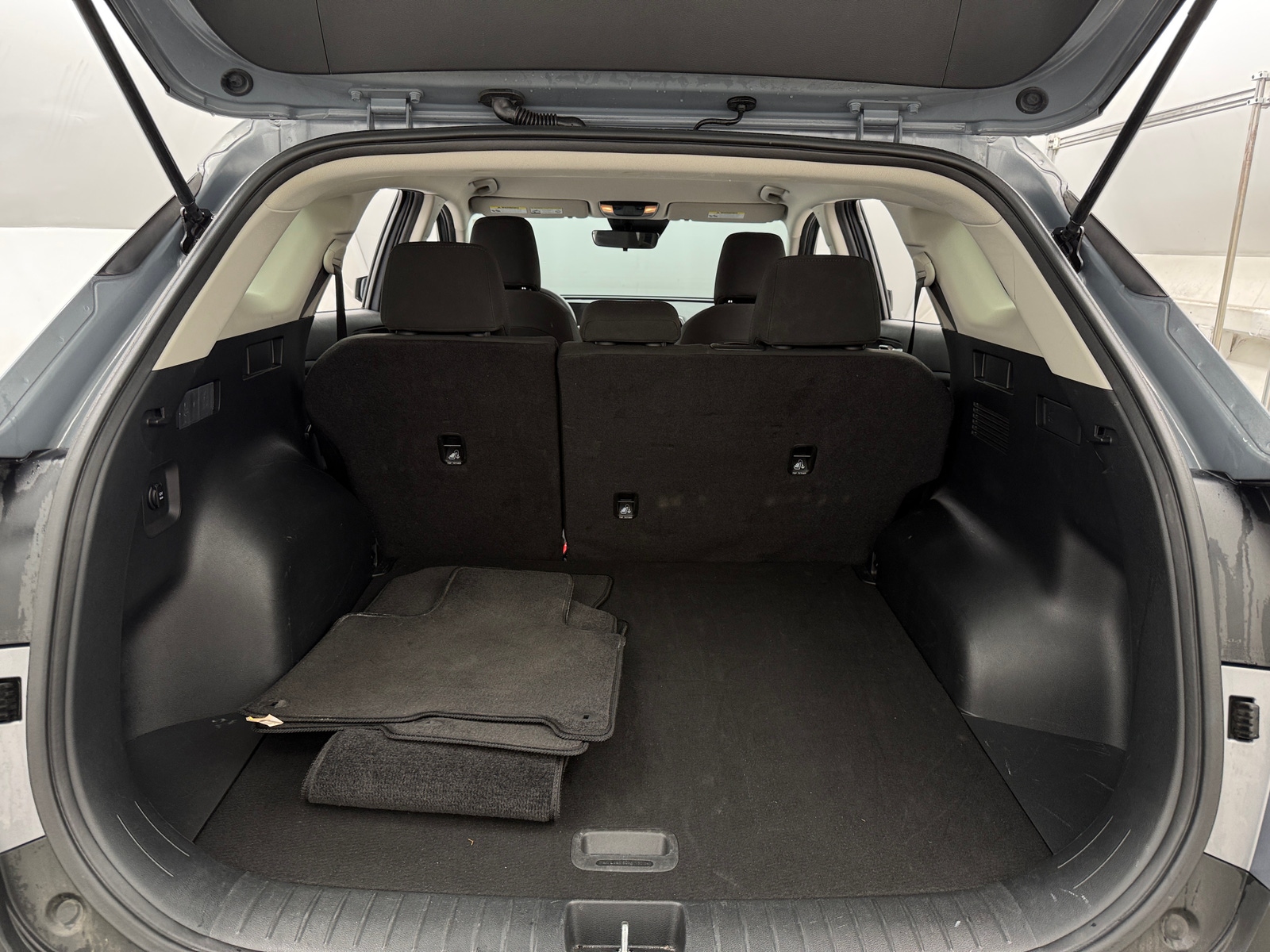 Thumbnail: 2025 Kia Sportage - 7