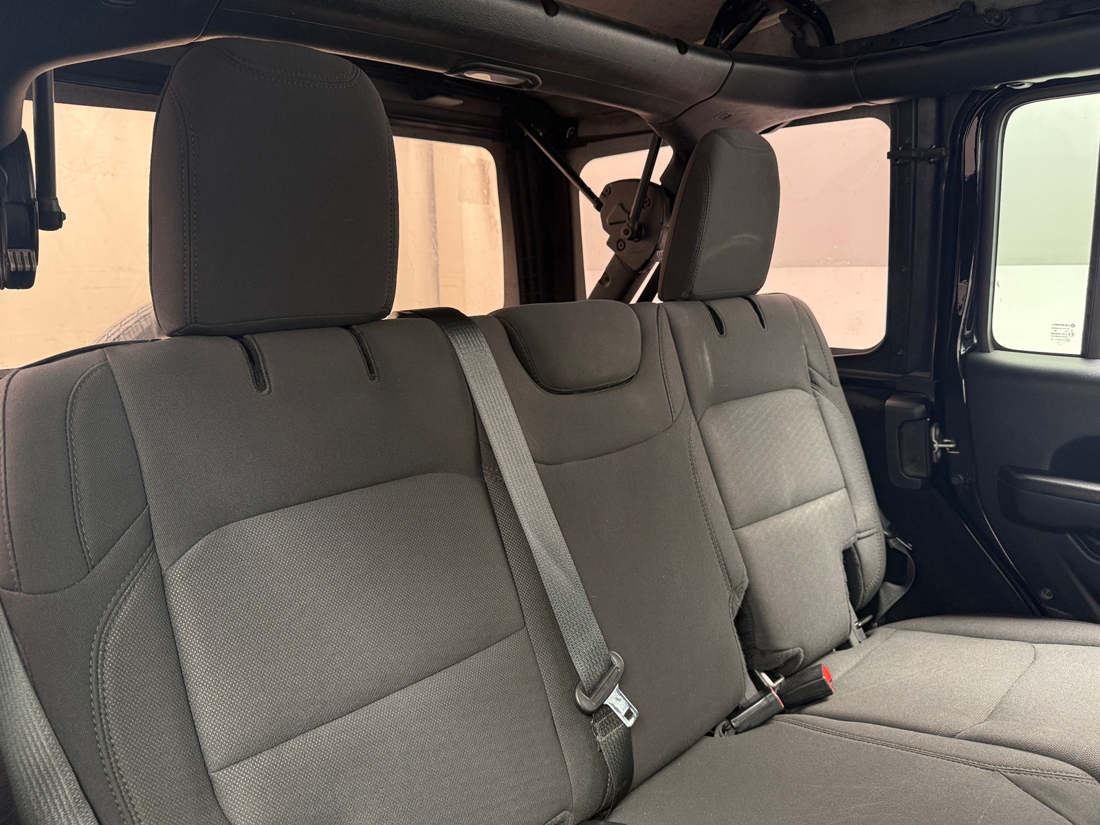 Thumbnail: 2022 Jeep Wrangler - 6