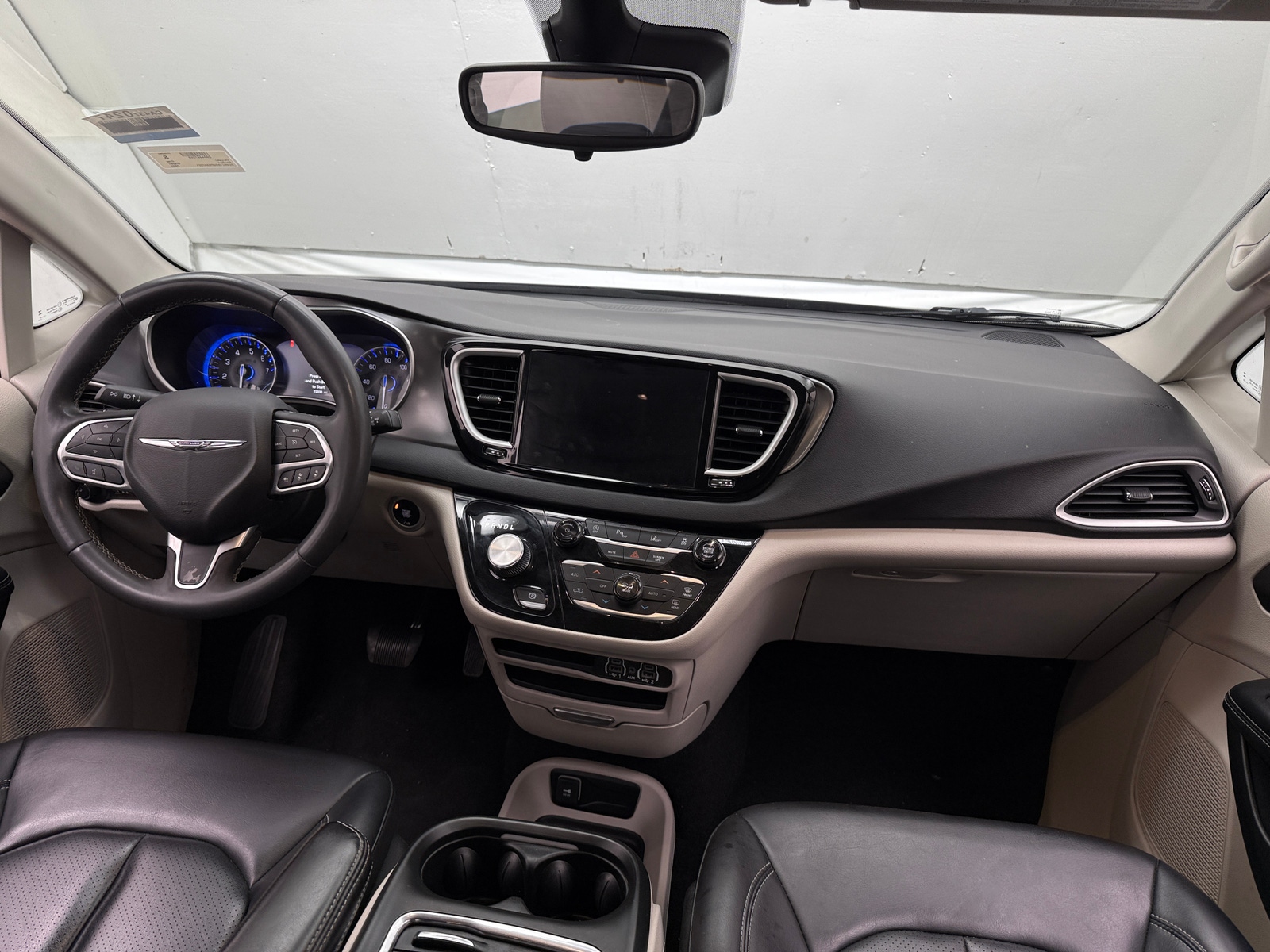 Thumbnail: 2023 Chrysler Pacifica - 2