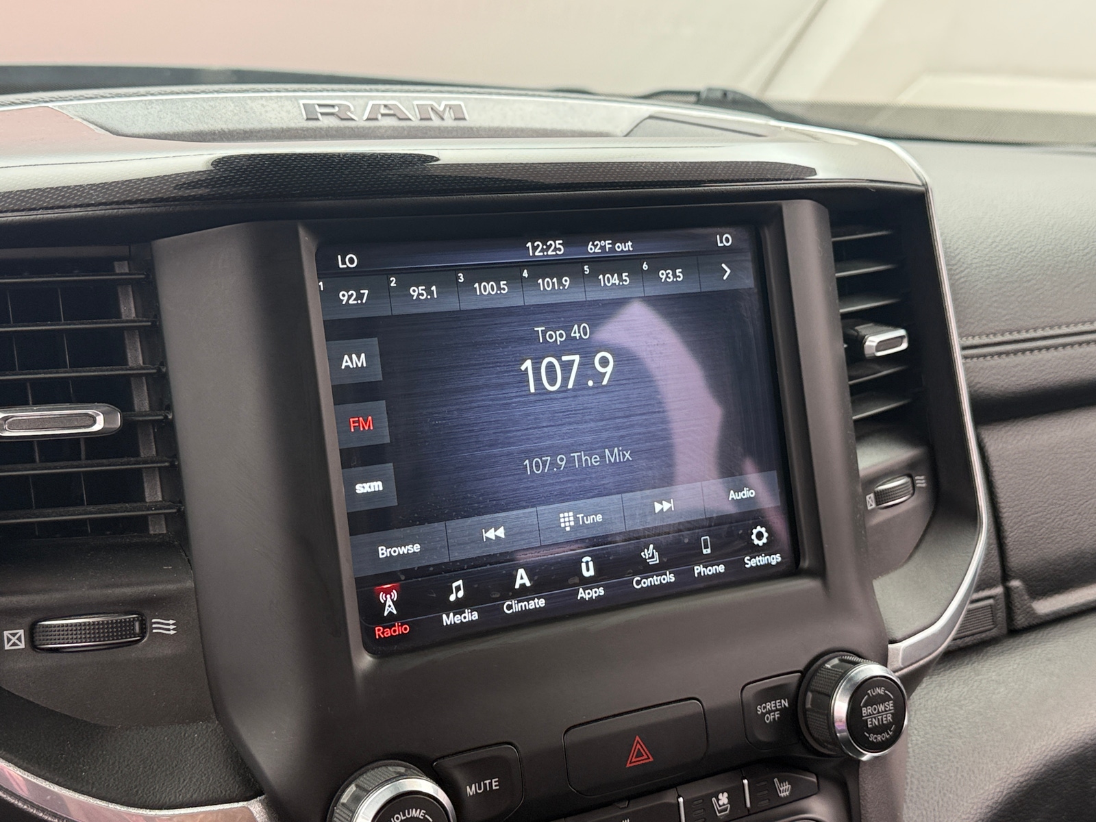 Thumbnail: 2020 RAM 1500 - 3