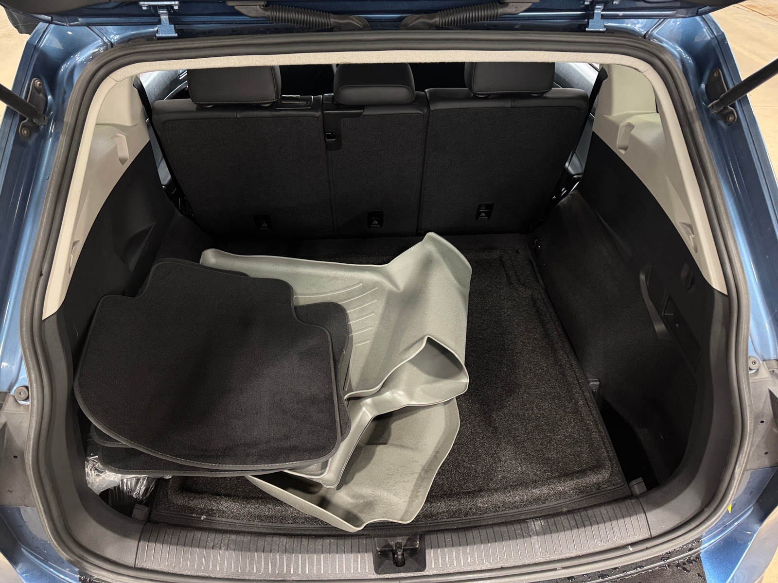 Thumbnail: 2019 Volkswagen Tiguan - 6