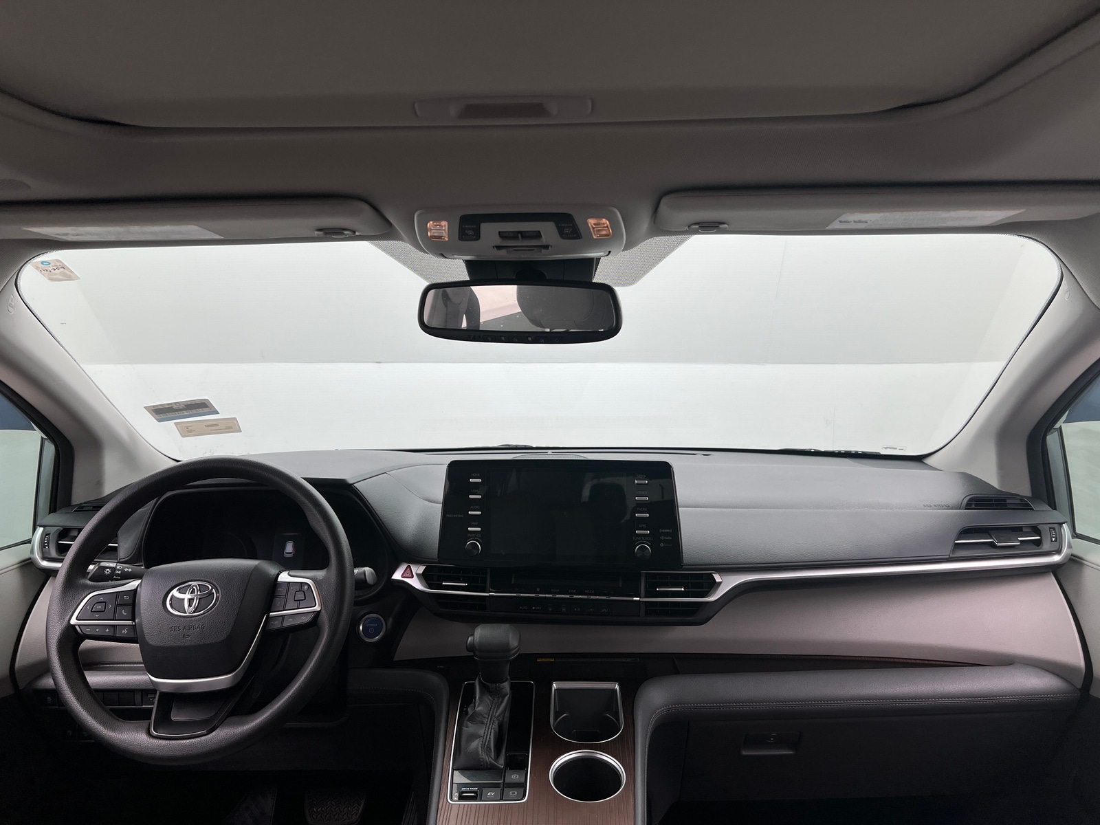 Thumbnail: 2021 Toyota Sienna - 3