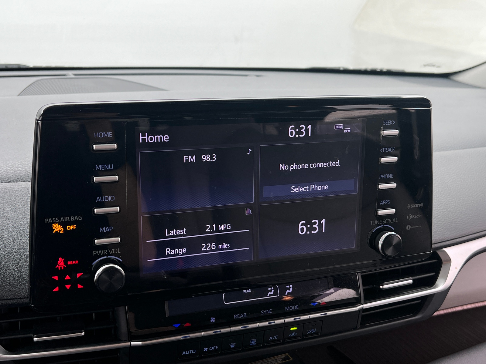 Thumbnail: 2021 Toyota Sienna - 4