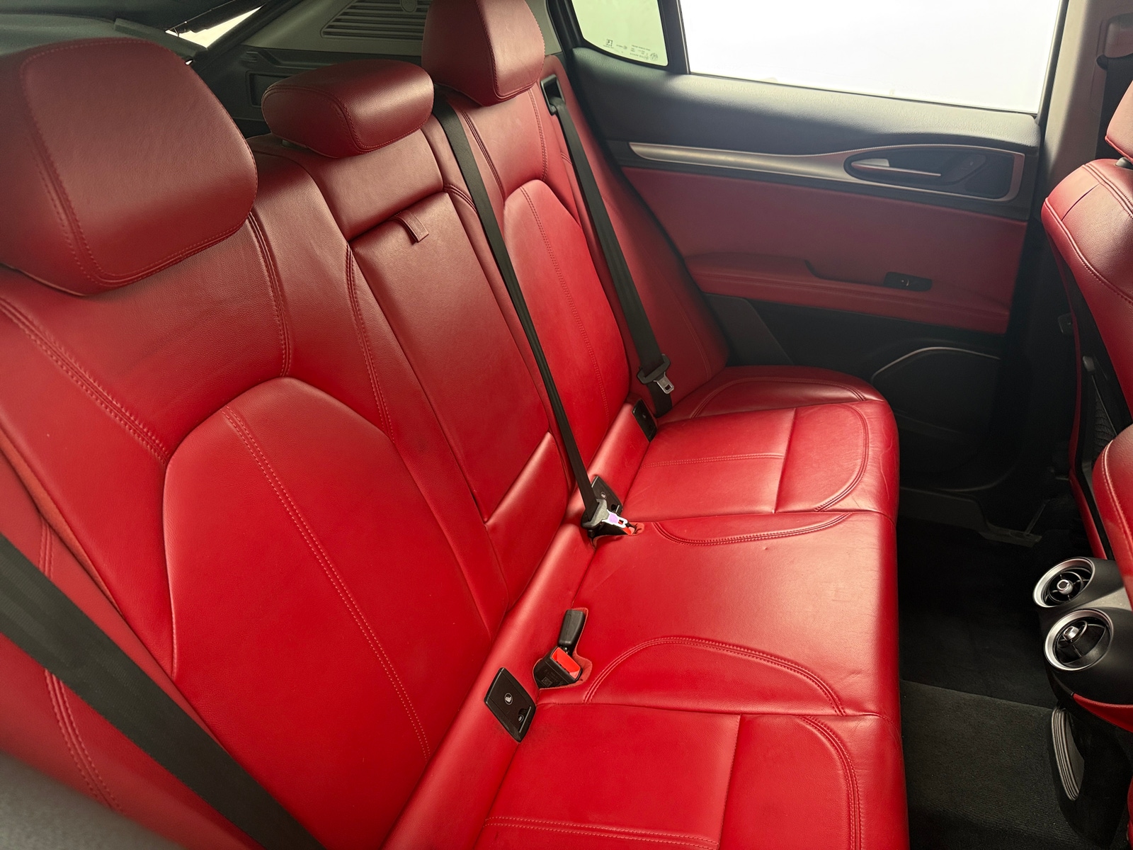 Thumbnail: 2018 Alfa Romeo Stelvio - 5