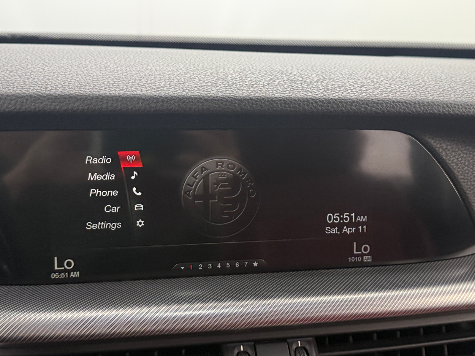 Thumbnail: 2018 Alfa Romeo Stelvio - 3