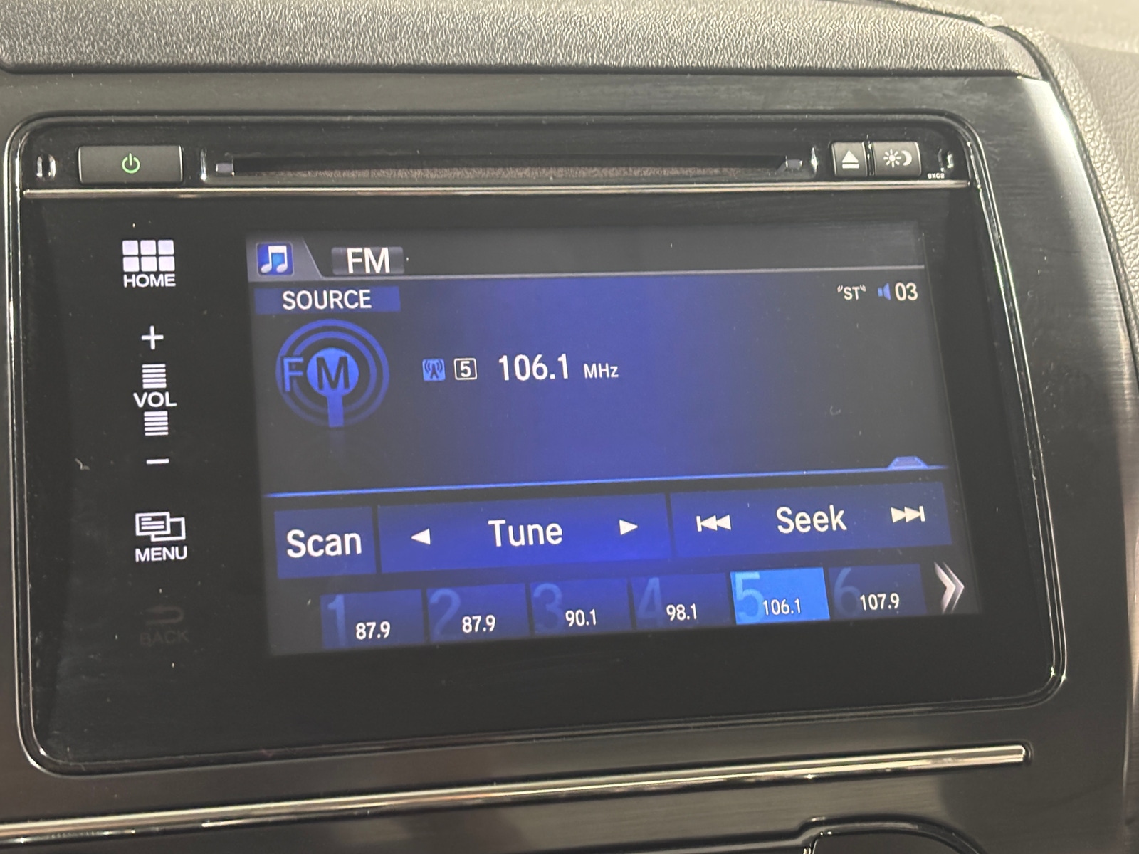 Thumbnail: 2015 Honda Civic - 4