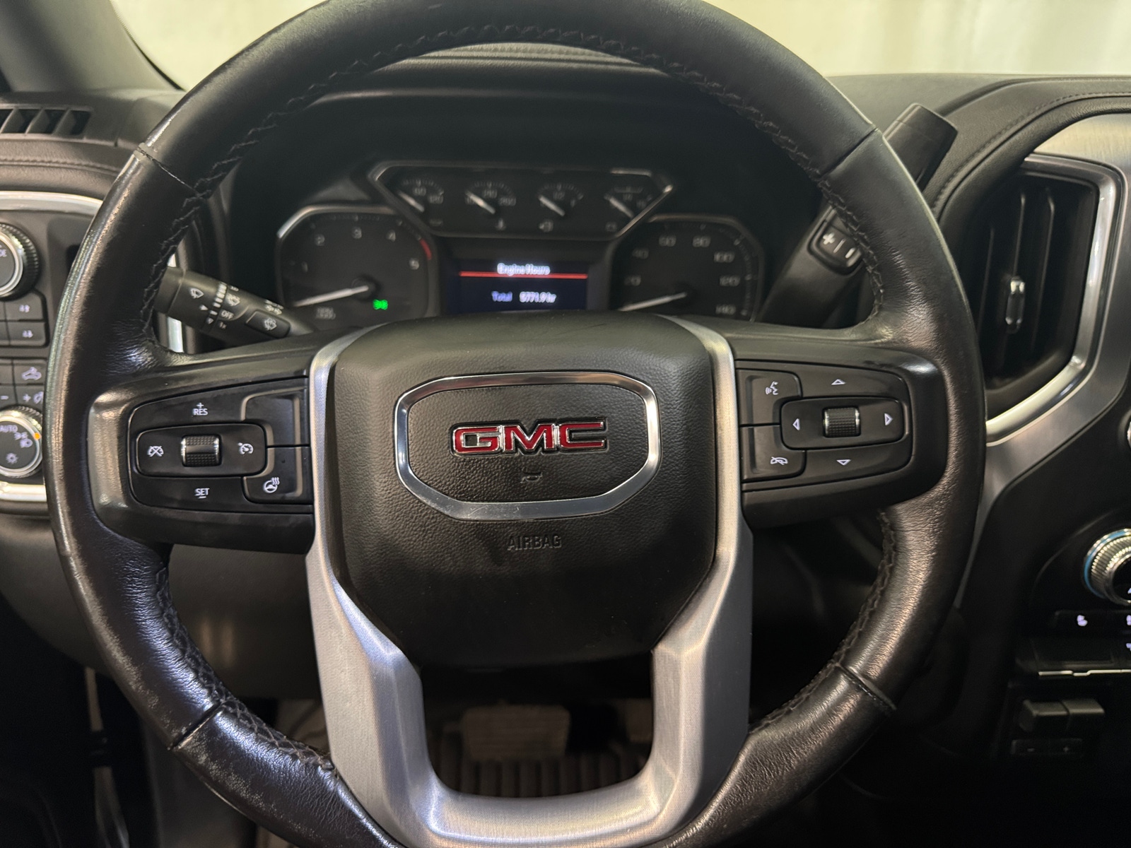 Thumbnail: 2022 GMC Sierra 2500 - 5