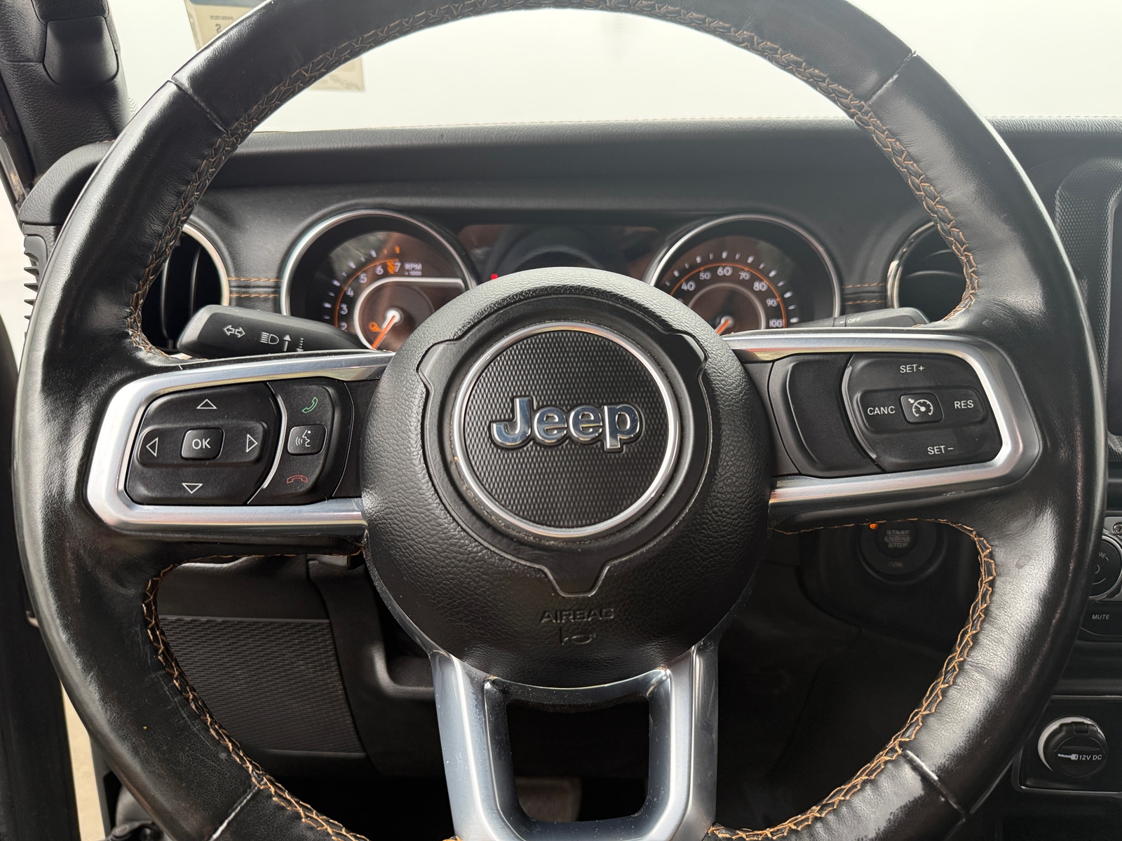 Thumbnail: 2022 Jeep Gladiator - 4