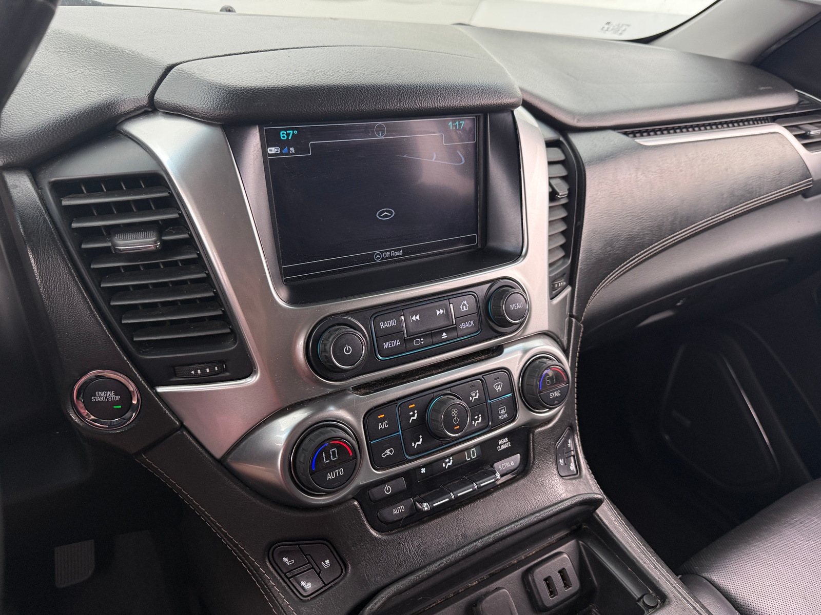 Thumbnail: 2020 Chevrolet Suburban - 3