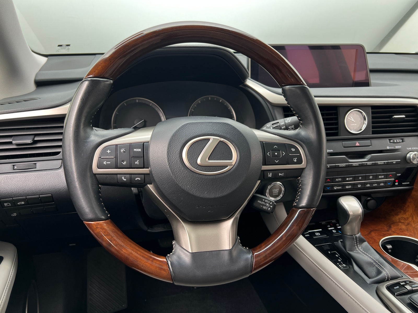 Thumbnail: 2018 Lexus RX - 4