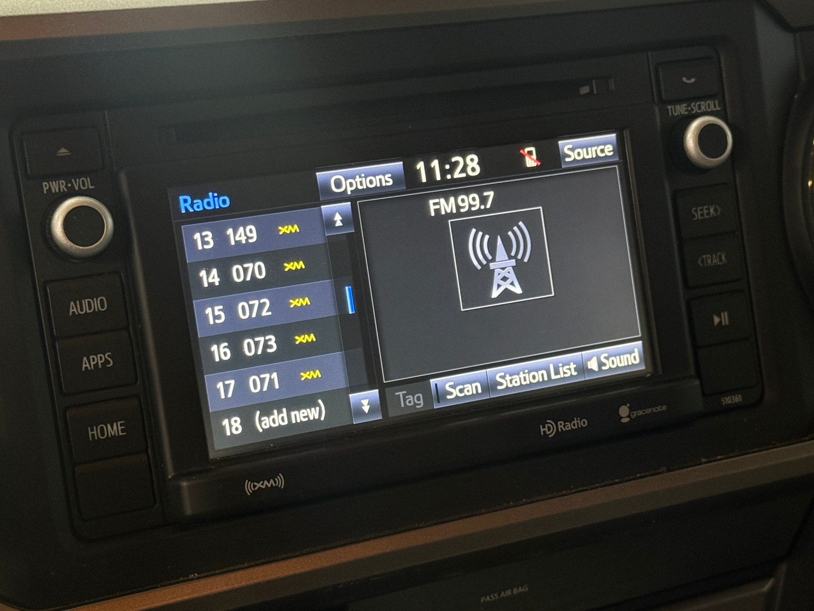 Thumbnail: 2018 Toyota Tacoma - 4