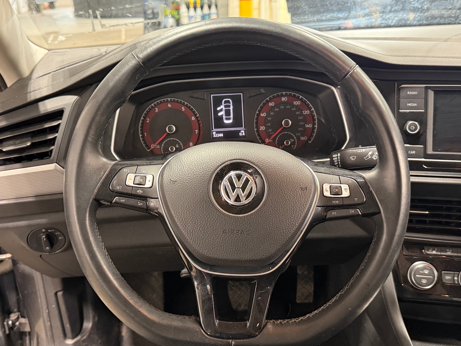 Thumbnail: 2019 Volkswagen Jetta - 4
