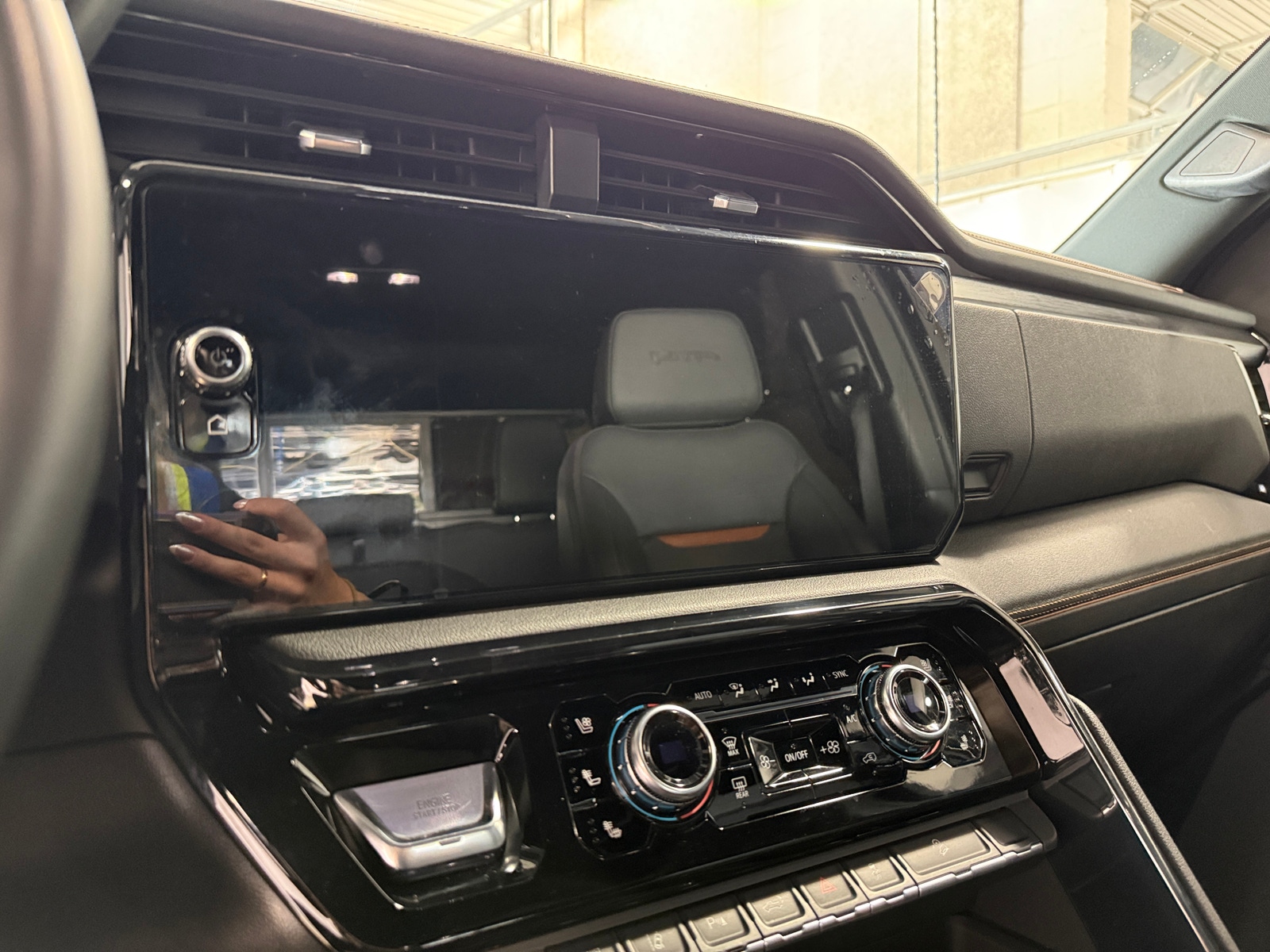 Thumbnail: 2025 GMC Sierra 2500 - 3